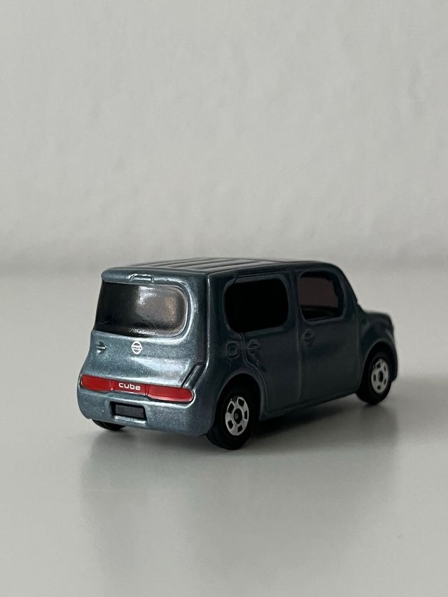 Nissan Cube 1/63 TOMICA