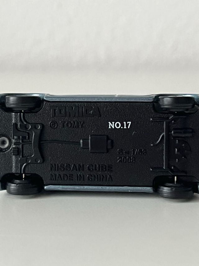 Nissan Cube 1/63 TOMICA