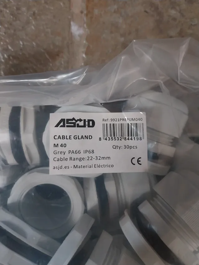 Prensaestopas M40 Gris PA66 IP68 (30 uds)