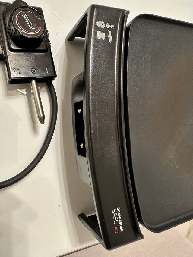 Plancha Cecotec Black&Water 2500