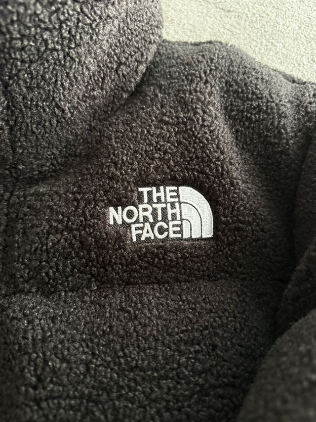 Abrigo The North Face negro crop talla 170 (XS)