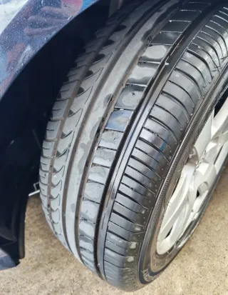 Llantas Audi 17 con neumáticos nuevos