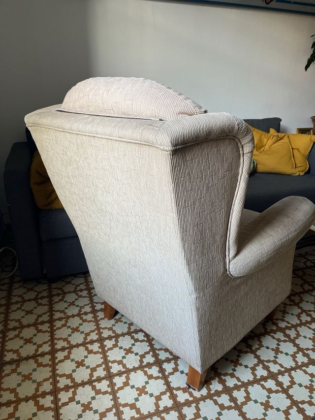 Butaca beige tela lavable —recoger antes del 28/11