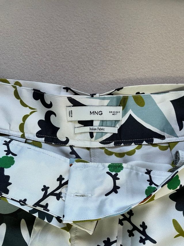 Pantalones anchos estampados