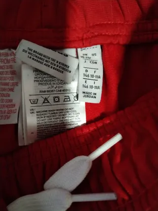 Chándal Adidas Rojo.....Talla 10-11 años