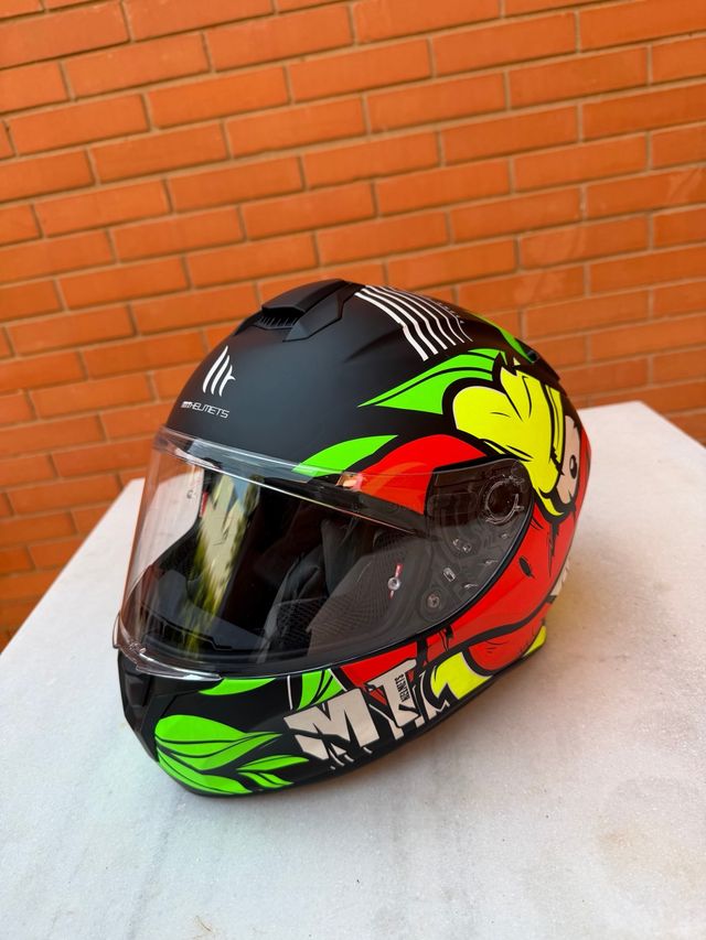 Casco Moto MT Helmets  totalmente NUEVO **