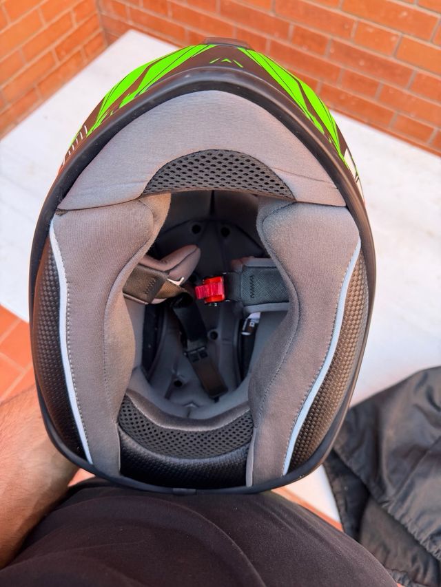 Casco Moto MT Helmets  totalmente NUEVO **