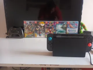 Nintendo Switch Negra + Juegos y Mando