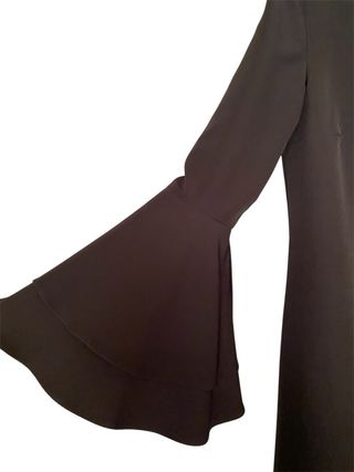 Abito maniche a campana nero