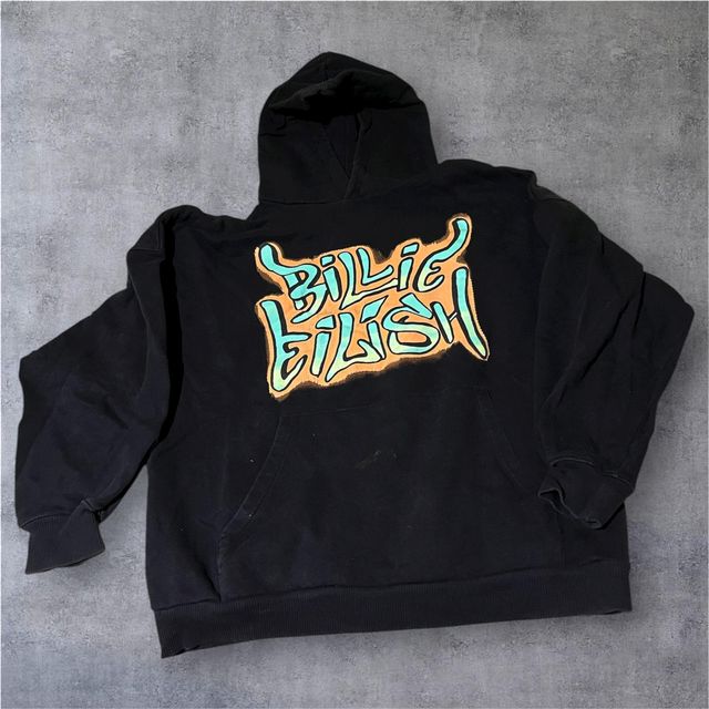 Sudadera Billie Eilish Bershka Negra