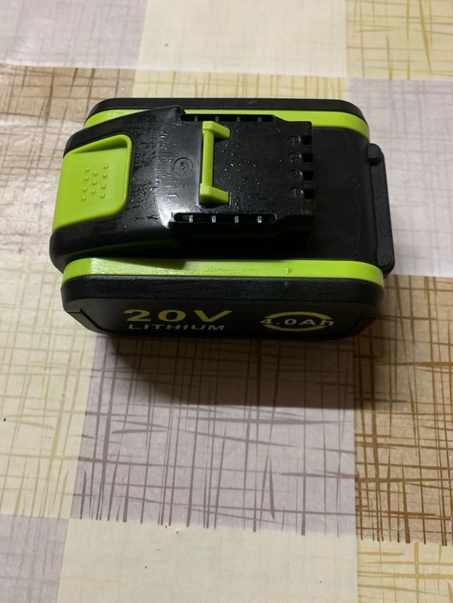 Motosierra a batería WORX WG324E.1