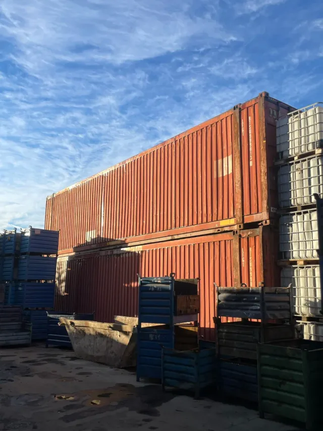 Contenedor marítimo 14m