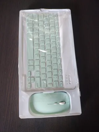 Tastiera e Mouse Wireless Verde