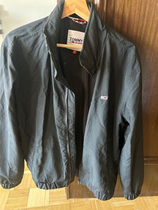 Chaqueta Tommy Hilfiger Negra Talla M