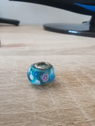 Charm Viceroy Cristal Azul y Rosa