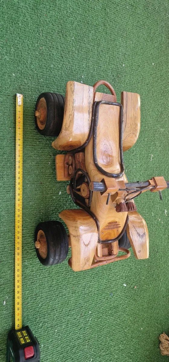 Quad de Madera Artesanal