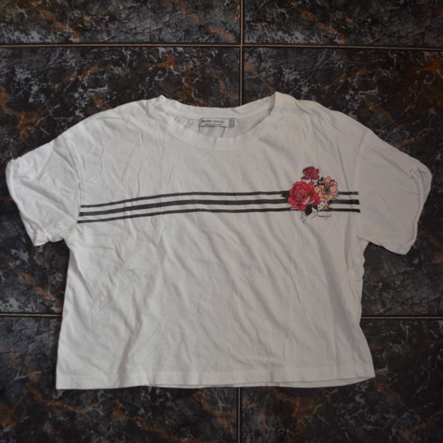 Camiseta Bershka Blanca Talla M