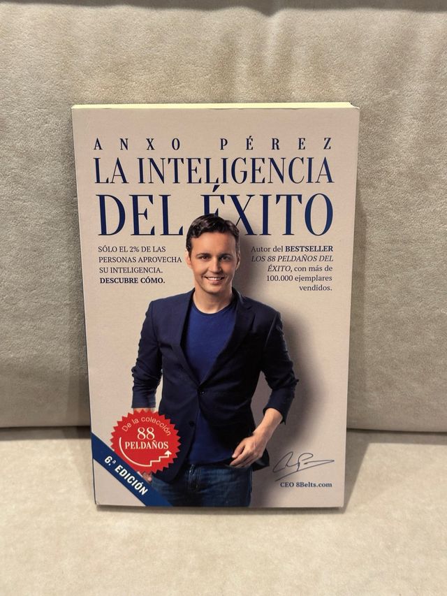 Pack de 4 libros de Anxo Perez firmados y dedicado