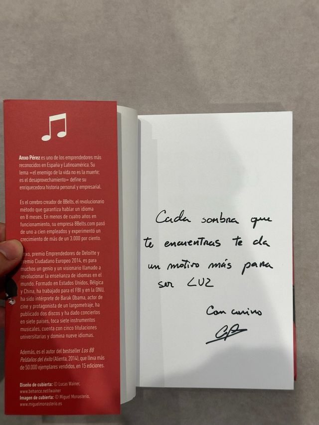 Pack de 4 libros de Anxo Perez firmados y dedicado