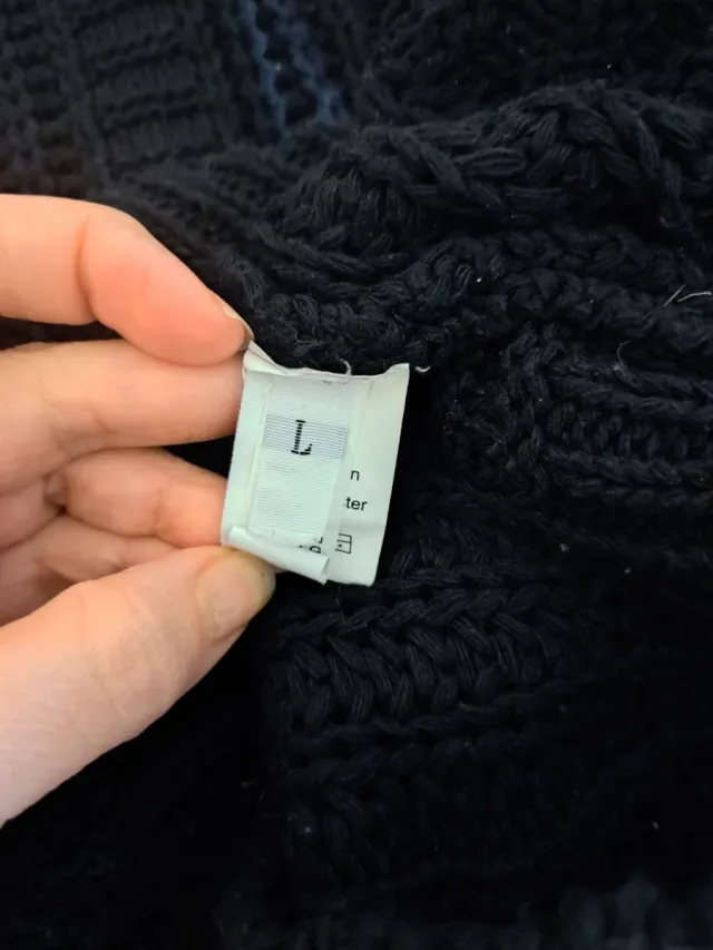 Vestido de lana negro cuello alto