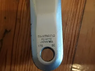 Bielas Shimano Deore XT.