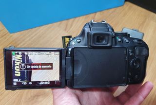 Cámara Nikon D5100 + Accesorios