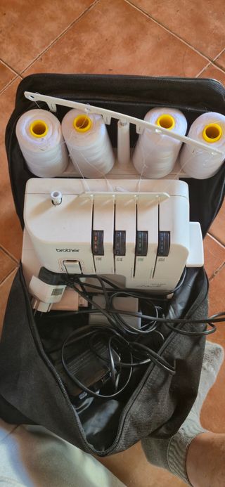 Máquina de coser Brother