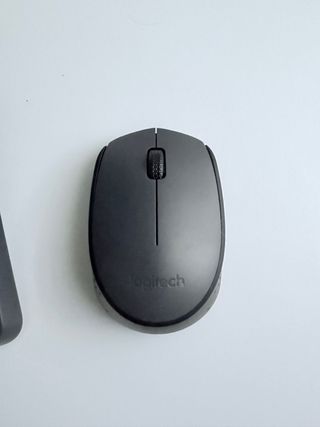 Teclado y ratón inalámbrico Logitech negro