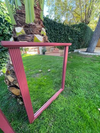 Aparador y espejo recibidor burdeos