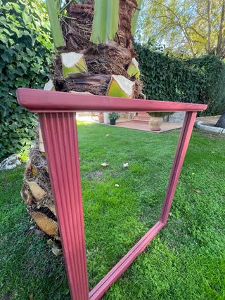 Aparador y espejo recibidor burdeos