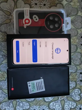 Xiaomi 13 Ultra + Custodia e Scatola