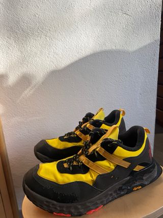 Zapatillas New Balance Trail Running Negras/Amaril