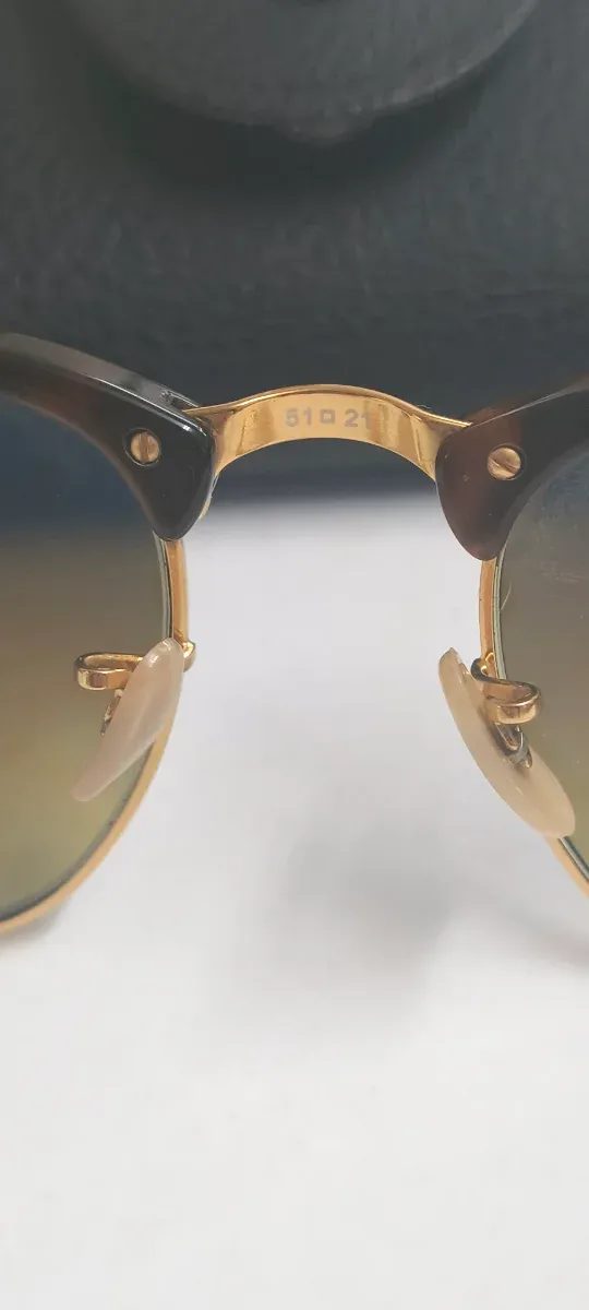 Gafas de sol Ray-Ban azules y marrones