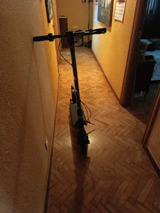 Patinete eléctrico en buen estado