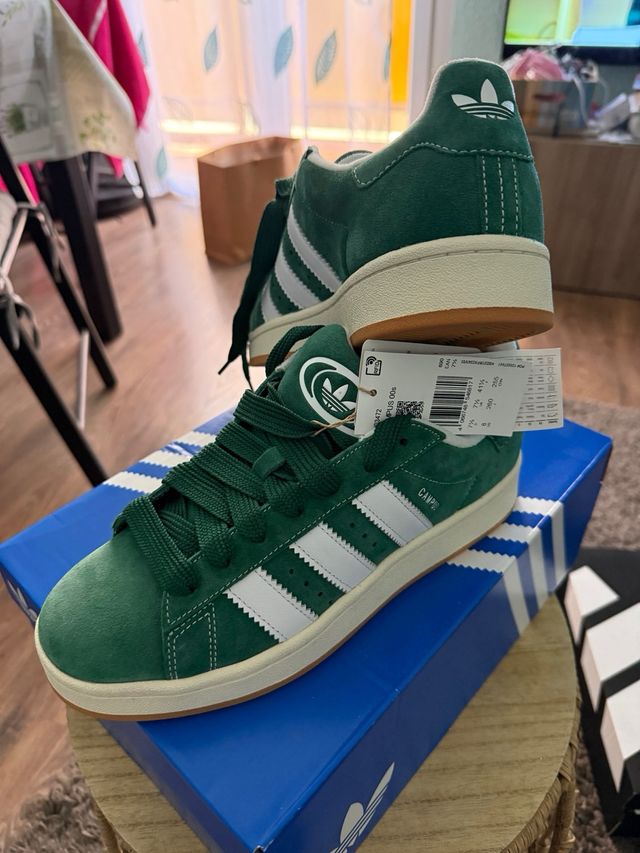 Zapatillas Adidas modelo Campus  Verdes y Blancas