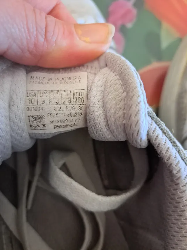 Zapatillas Reebok Clásicas Blancas rojas