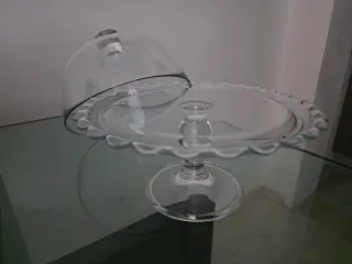 Alzata per dolci in vetro