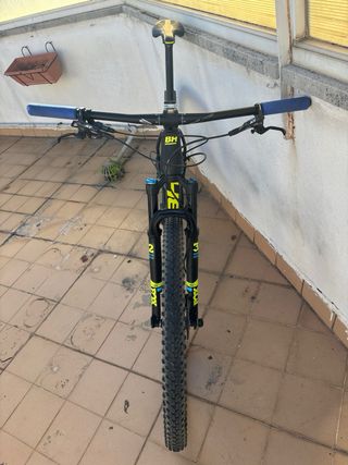 Bicicleta Montaña BH Ultimate Carbono