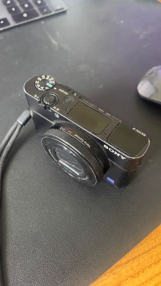 Sony RX100 IV  - Roto, para piezas o reparación