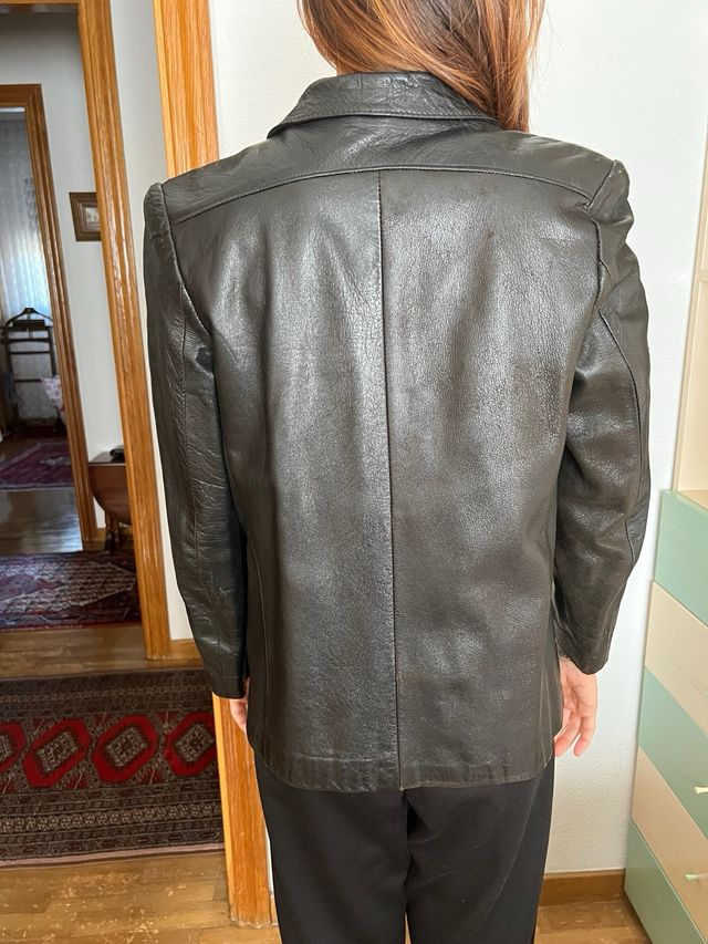 Chaqueta de piel negra(sin marca)