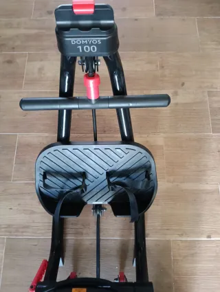 Máquina de remo plegable