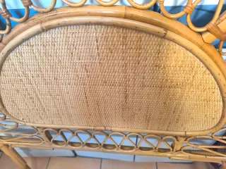 Cabecero de bambú y ratán