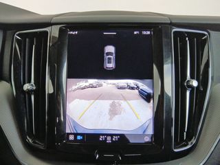 Volvo XC60 B4 R Design 2WD