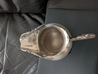 Jarra de plata antigua