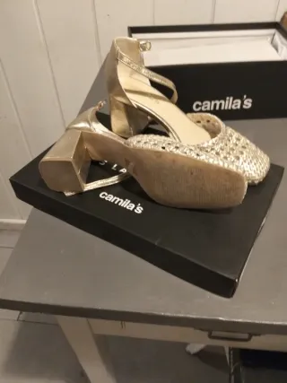 Zapatos de fiesta Camila's dorados