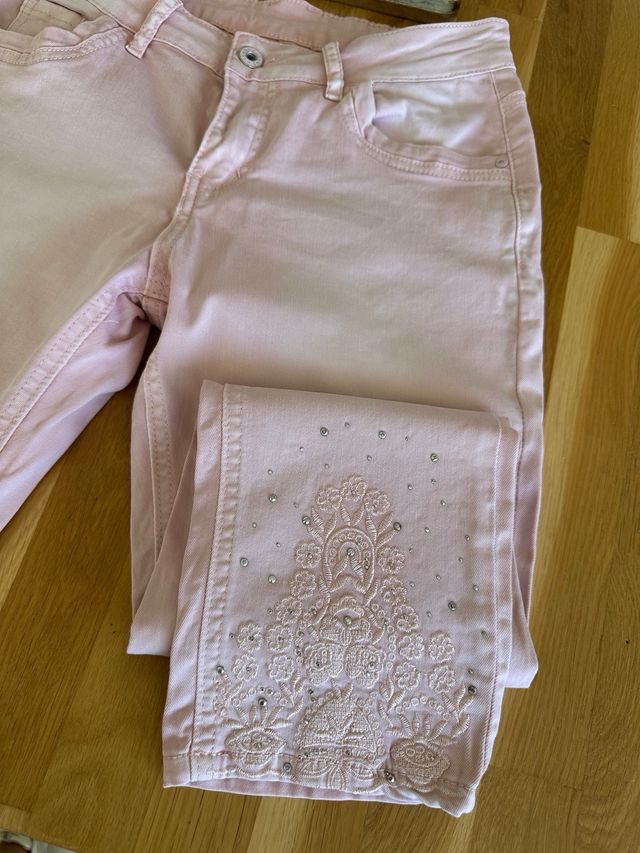 3 pantalones 3/4: rosa, verde y blanco. tailla M.