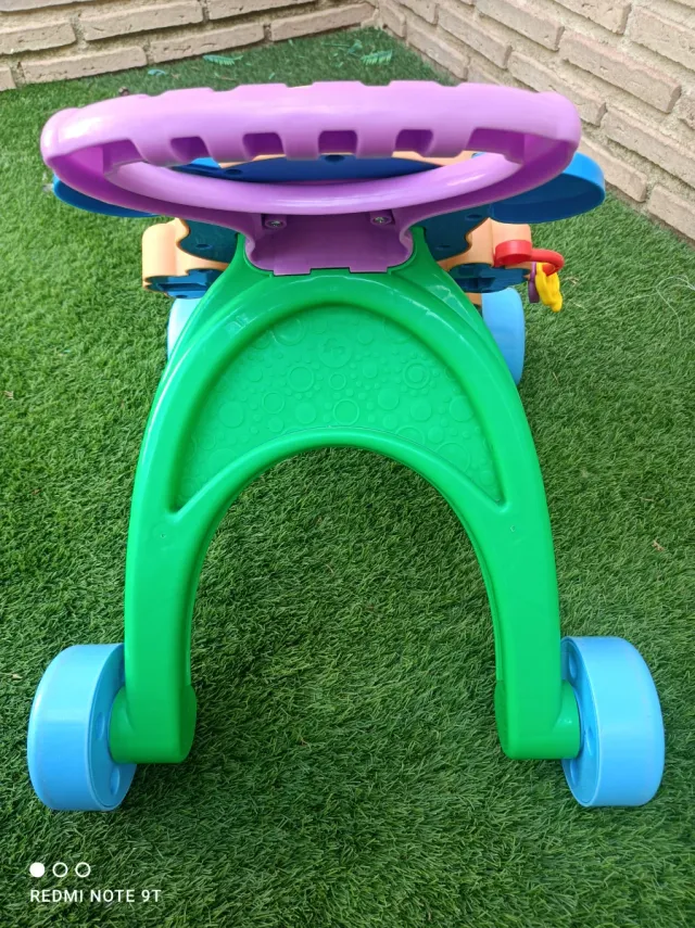 Camminatore cane Fisher-Price per bambini