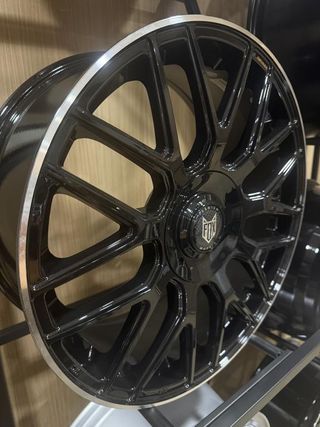 Juego llantas 20 pulgadas 5x127 jeep Wrangler