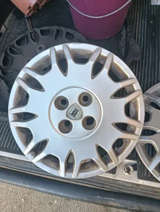 Tapacubos Lancia Ypsilon 15 (4 unidades)