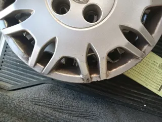 Tapacubos Lancia Ypsilon 15 (4 unidades)